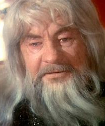 leo mckern
